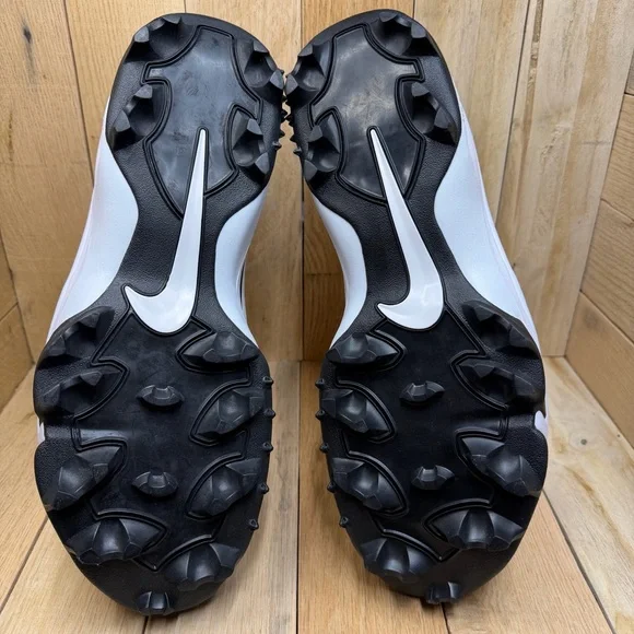 Nike Zoom Force Savage Pro 3 Shark Football Cleats Black/White FJ8163-002 Sz 14